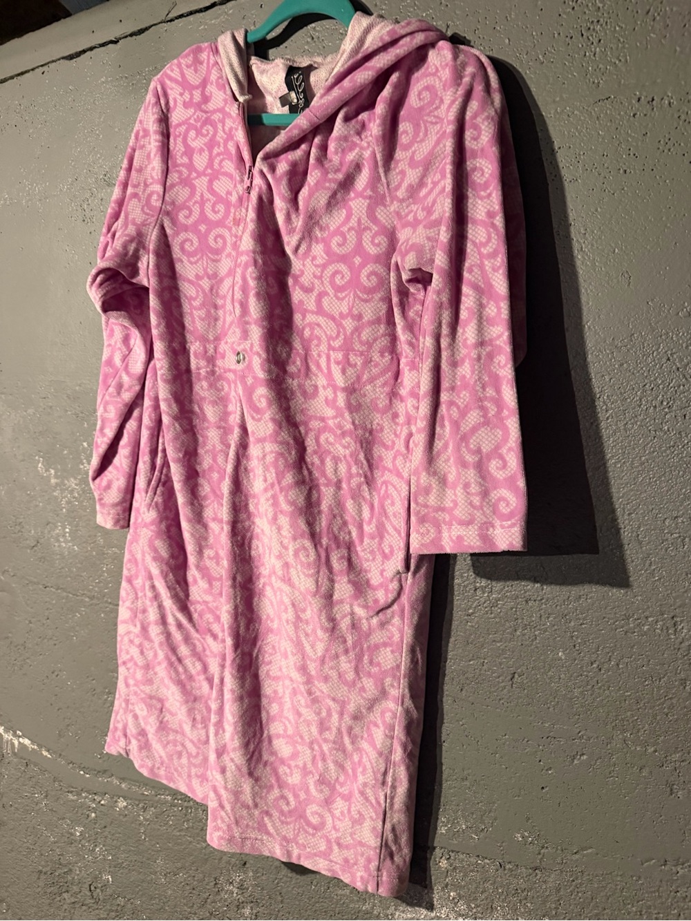 Plush Hooded Pink Patterned Fleece Robe